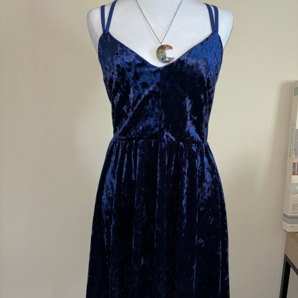 Forever 21 Blue Spaghetti Strap Midi Sundress